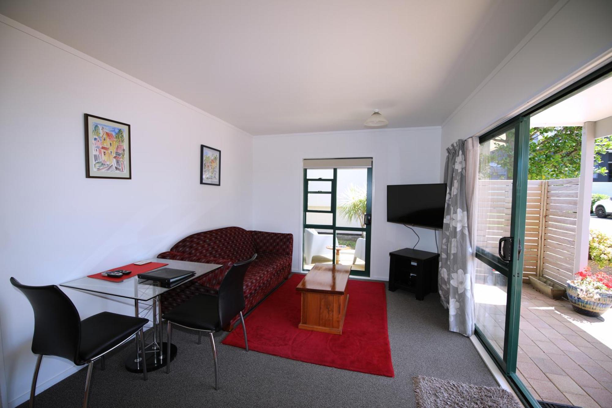 Blue Marlin Apartments Whitianga Bagian luar foto