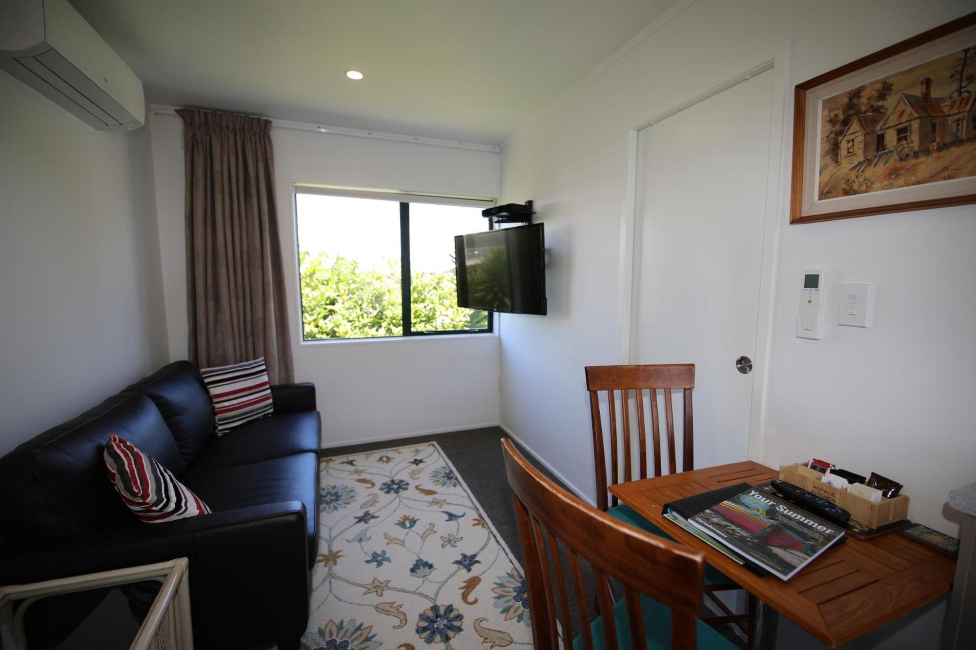 Blue Marlin Apartments Whitianga Bagian luar foto