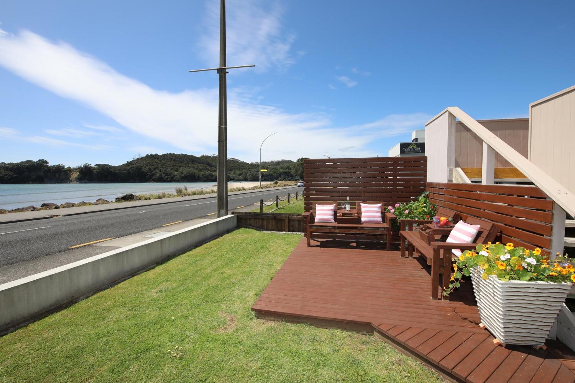 Blue Marlin Apartments Whitianga Bagian luar foto