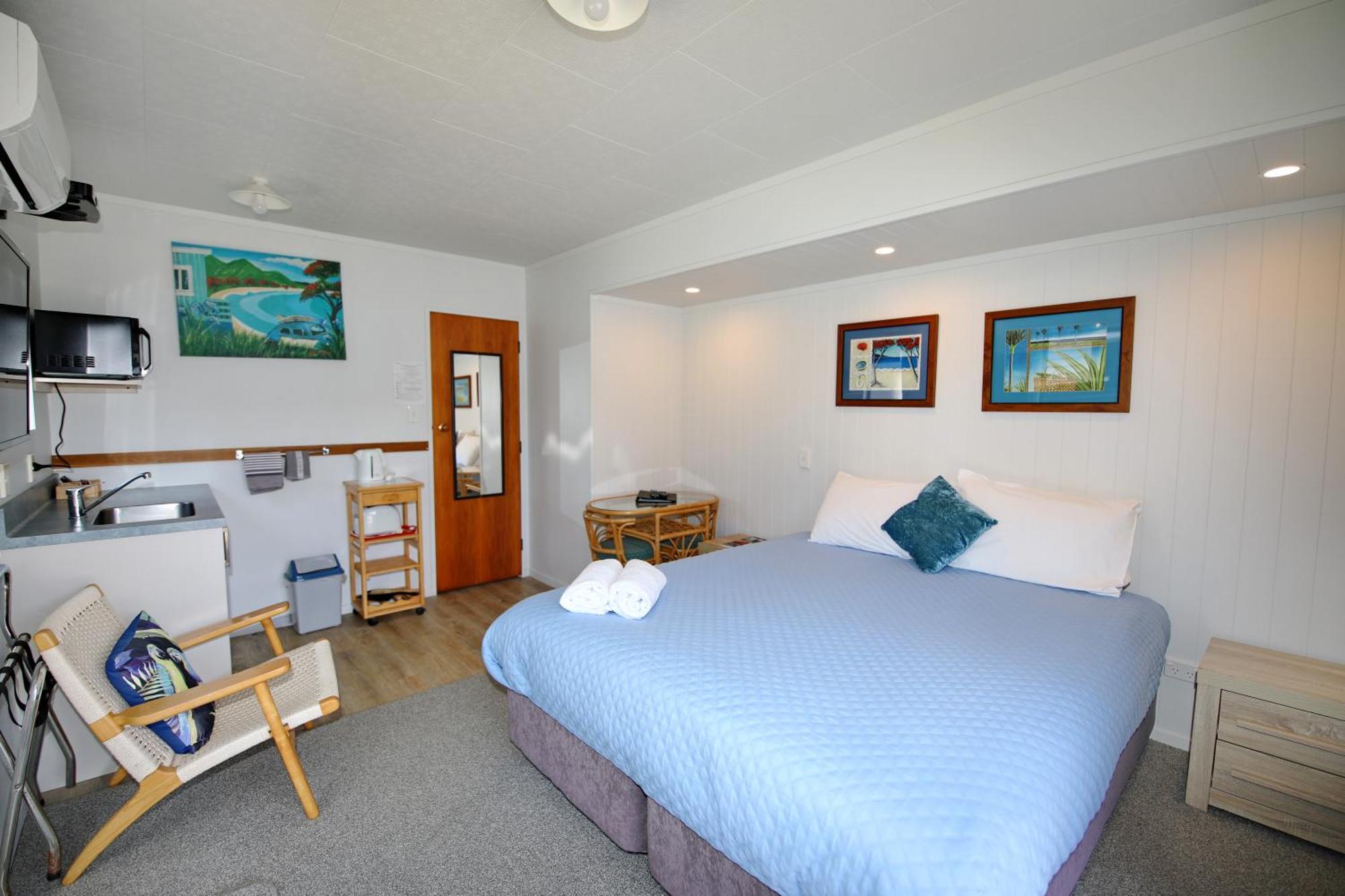 Blue Marlin Apartments Whitianga Bagian luar foto