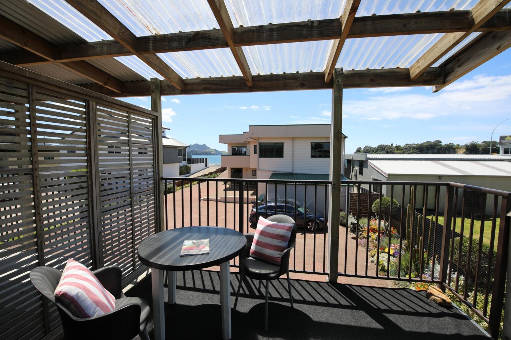 Blue Marlin Apartments Whitianga Bagian luar foto