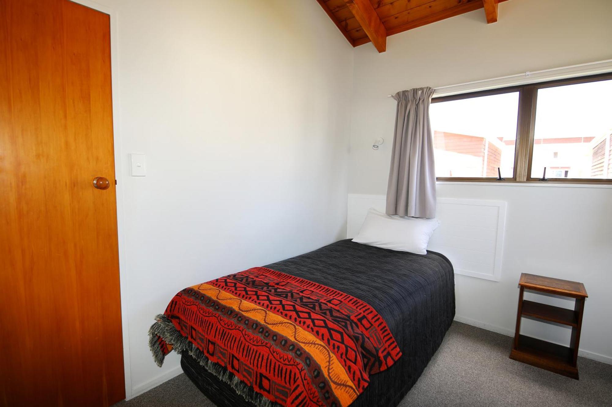 Blue Marlin Apartments Whitianga Bagian luar foto