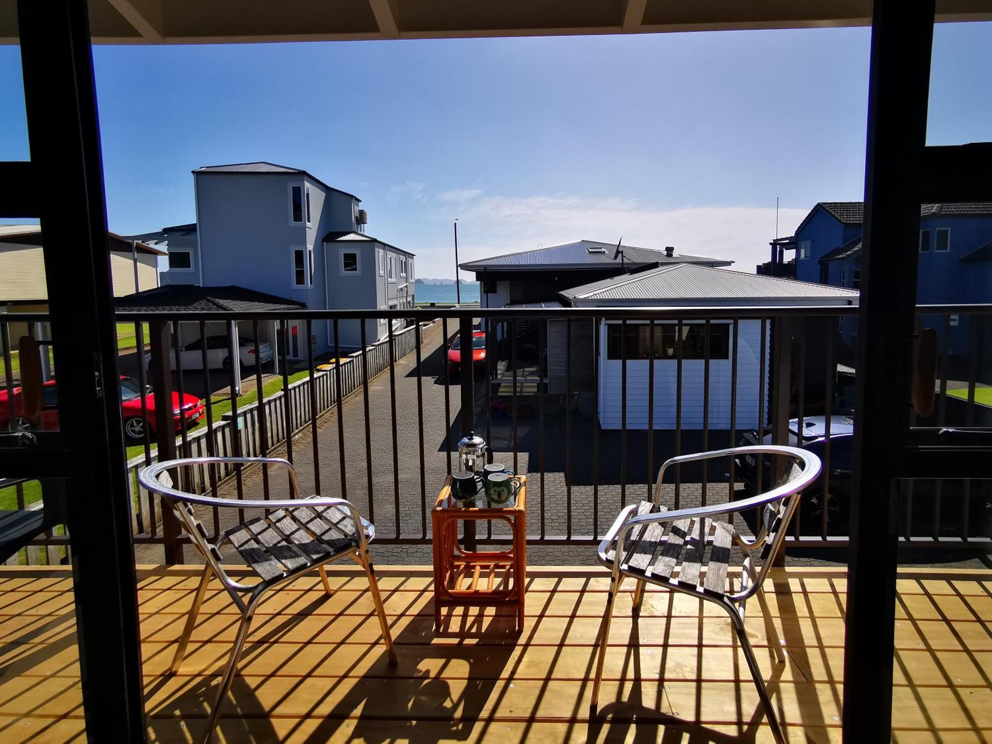 Blue Marlin Apartments Whitianga Bagian luar foto